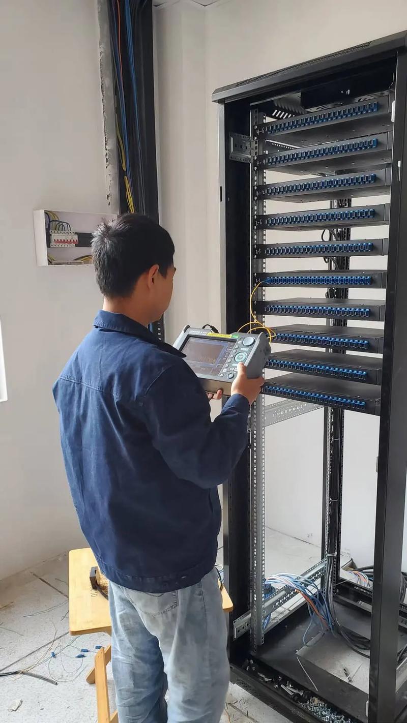 数字时代的堡垒 智能化弱电工程如何守护核心机房？